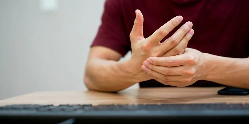 hand pain image